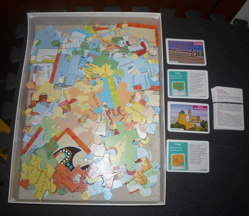 Puzzle/ Jogo Clementoni "Portugal": 1 euro