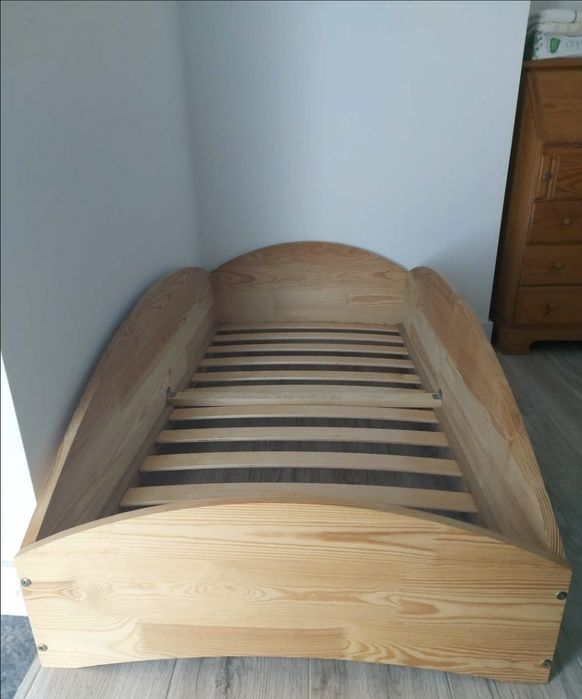 Cama de criança Mon Lit Cabane em madeira e com colchão