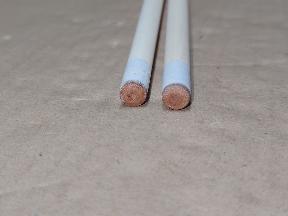 Dwa kije bilardowe jednoczęściowe 90cm