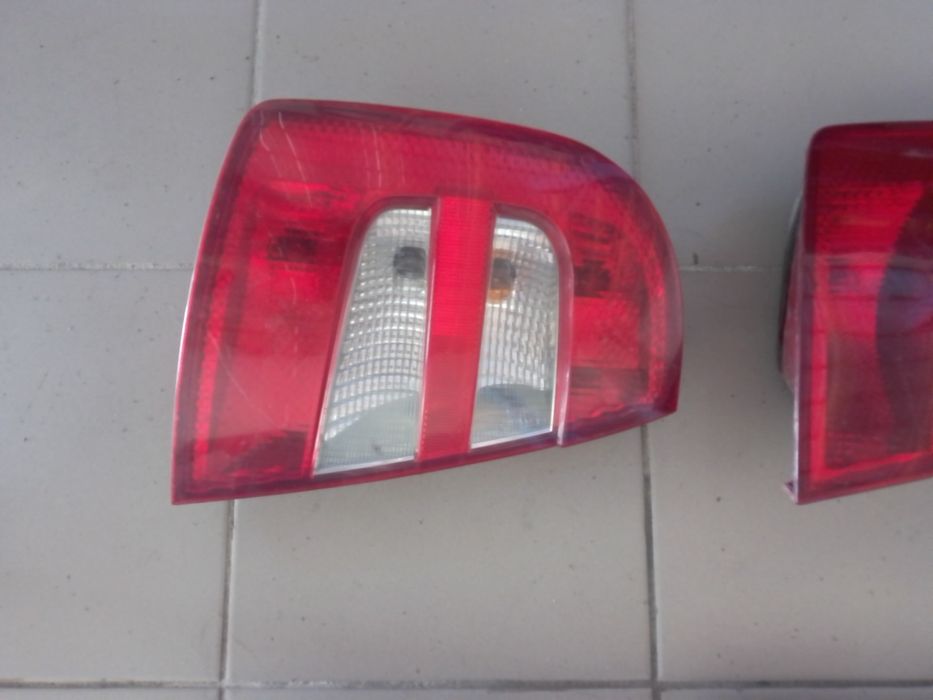 Задні ліхтарі стопи Шкода Фабія Skoda Fabia