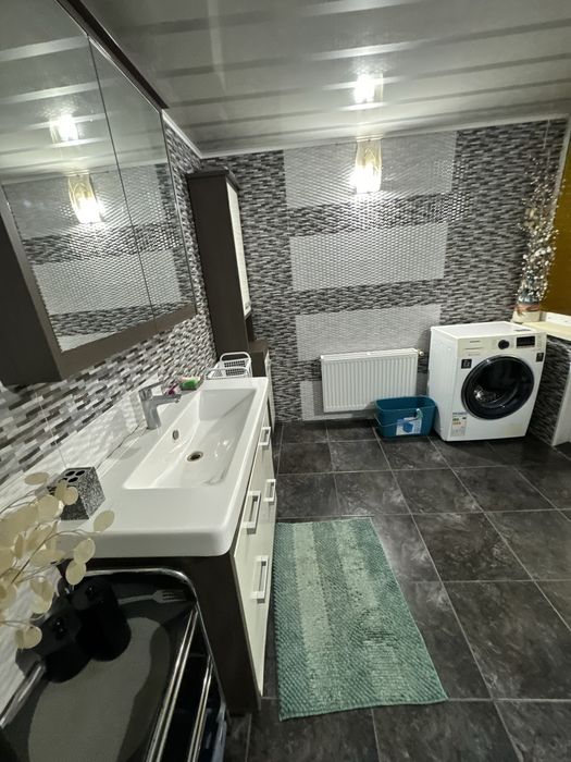 Свободный!Отдельностоящий двухэтажный дом!Свой двор!Есть генератор!