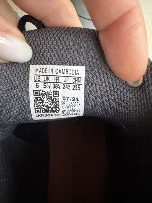 Зимові черевики Adidas розім 38 2/3 устілка 24.5 см