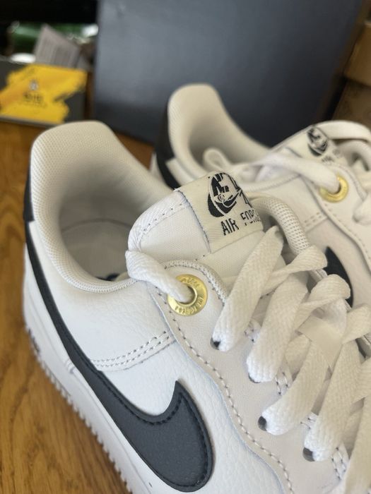 Кросівки nike air force 1 07 lv8 (DQ7658-100)