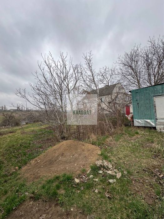 Продам земельну ділянку на підзамчі