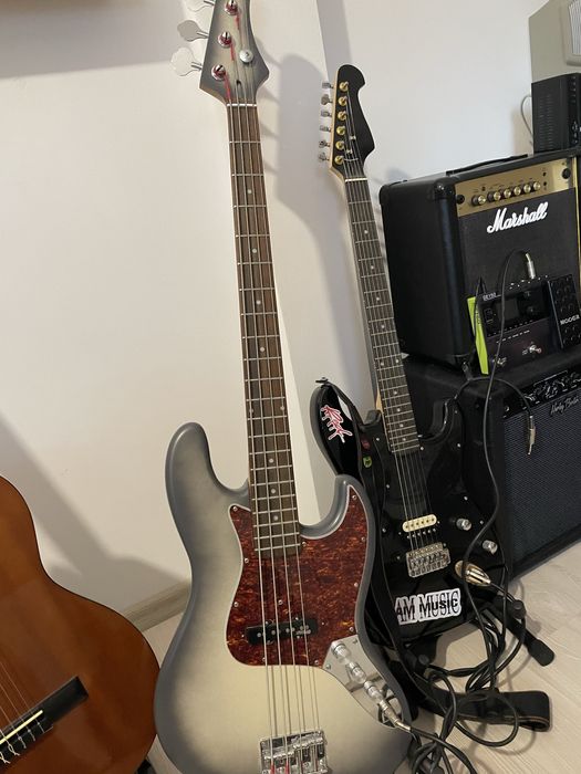 Giatara bassowa oraz wsmacniacz