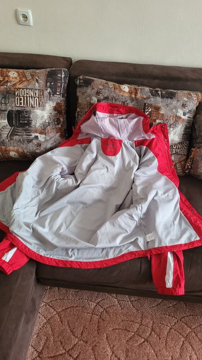 Вітровка чоловіча