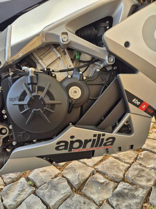 Aprilia RSV4 Race Pack
