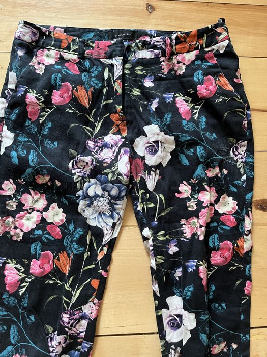 Spodnie czarne ciemne w kwiaty retro vintage M