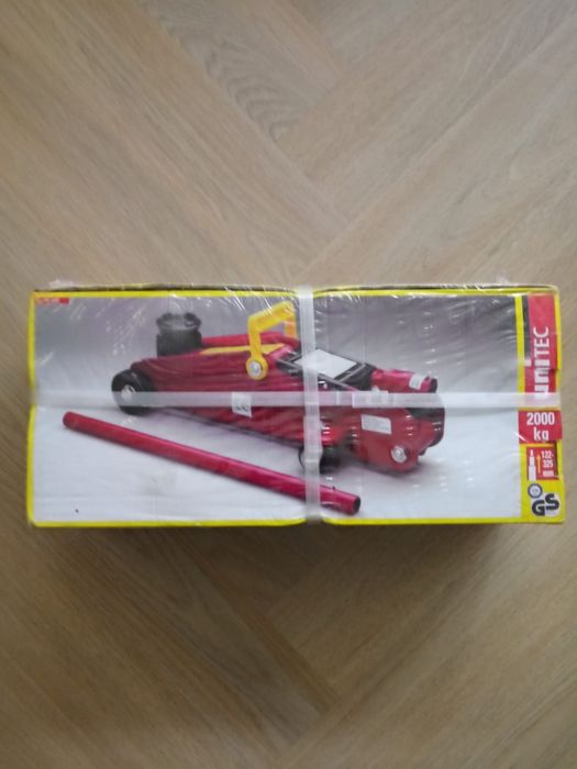 Podnośnik hydrauliczny samochodowy