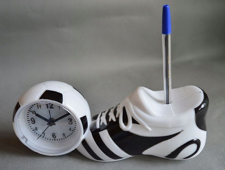 But piłkarski zegarek budzik dekoracja