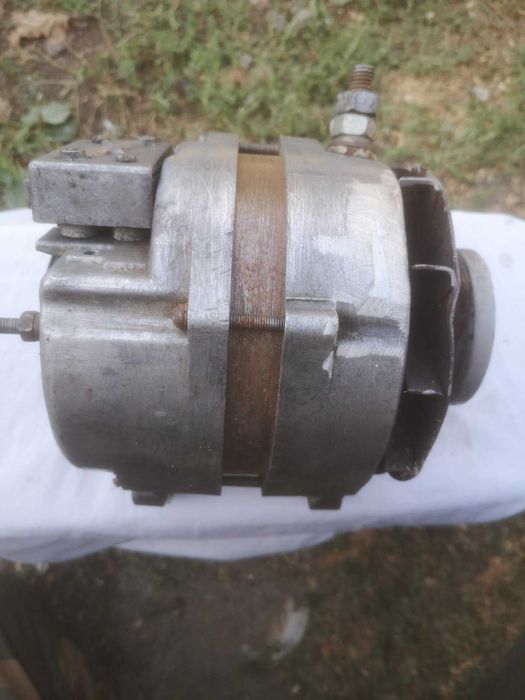 Продам генератори.