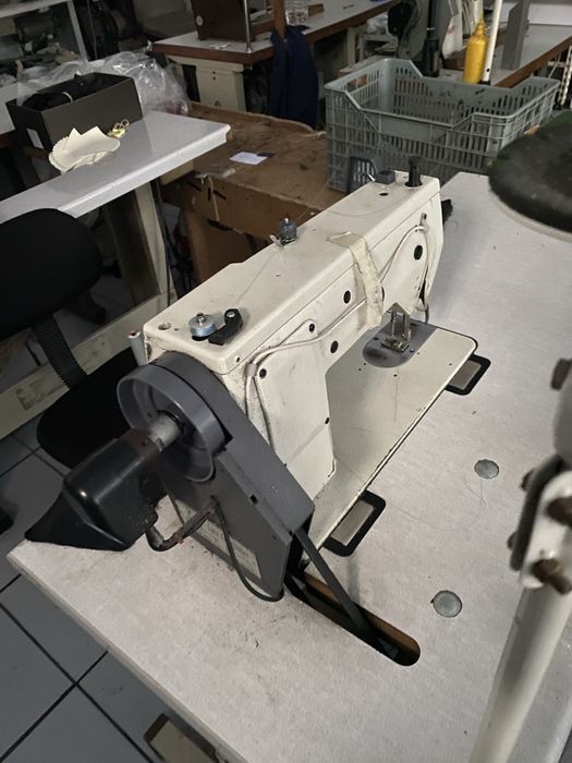 Máquina de costura industrial JOYEE - Màquina de zigzag