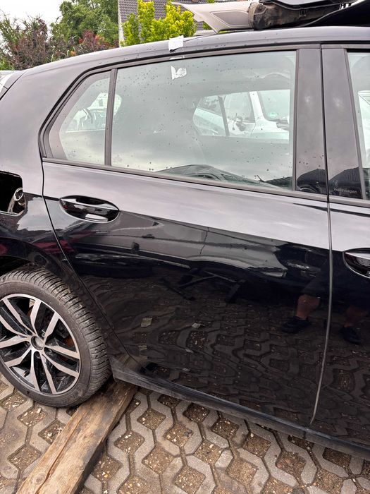 VW Golf 8 5d hb lc9x drzwi prawy tył
