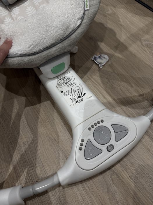 Дитяча крісло-гойдалка