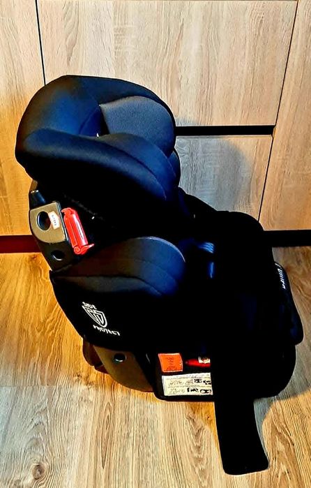 Fotelik samochodowy Baffin 1