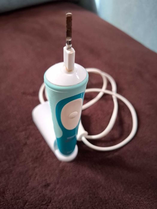 Escova elétrica Oral B Vitality Braun