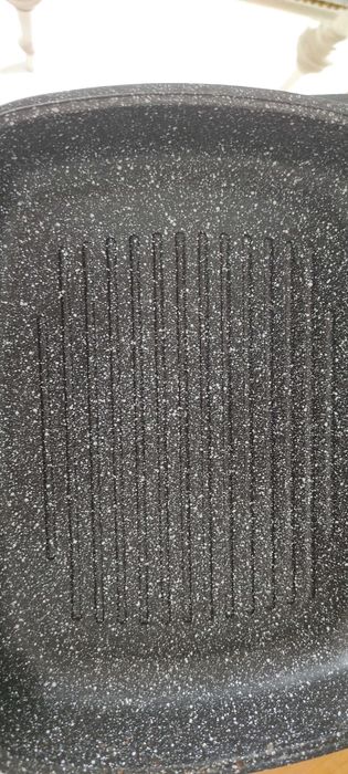 Zamykana patelnia Stoneline, na indukcję, stan idealny