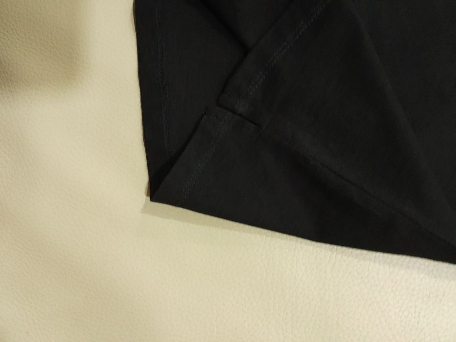 T-shirts Guess  preta