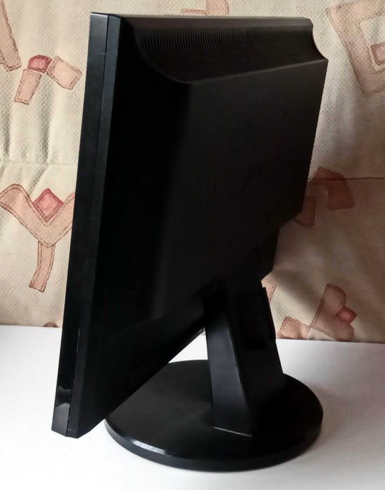 Монитор 19 "дюймов Asus VW195U широкоформатный