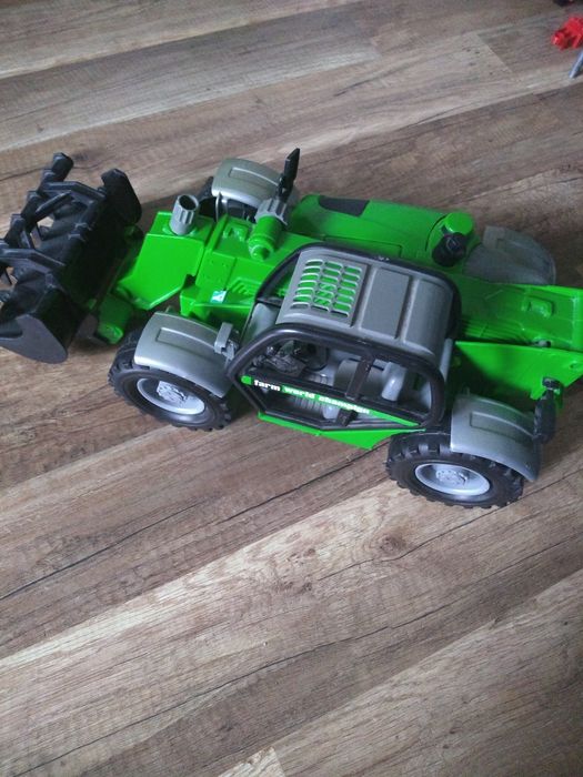 Ładowarka  z wyciąganym ramieniem