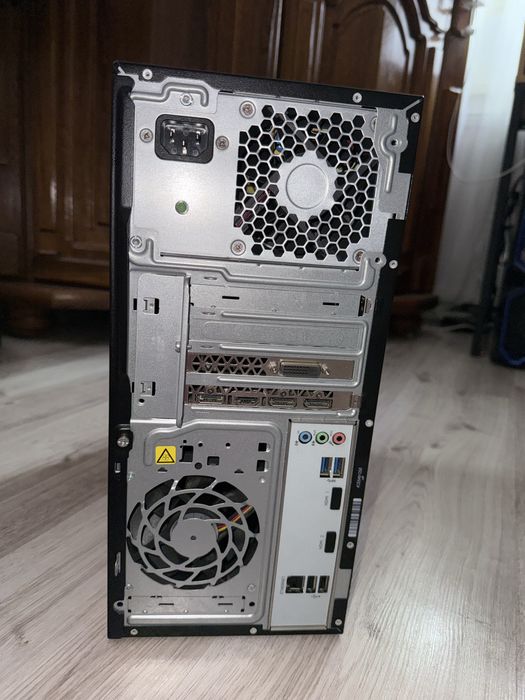 Komputer stacionarny HP i7 ram-16 GB dysk 1 T