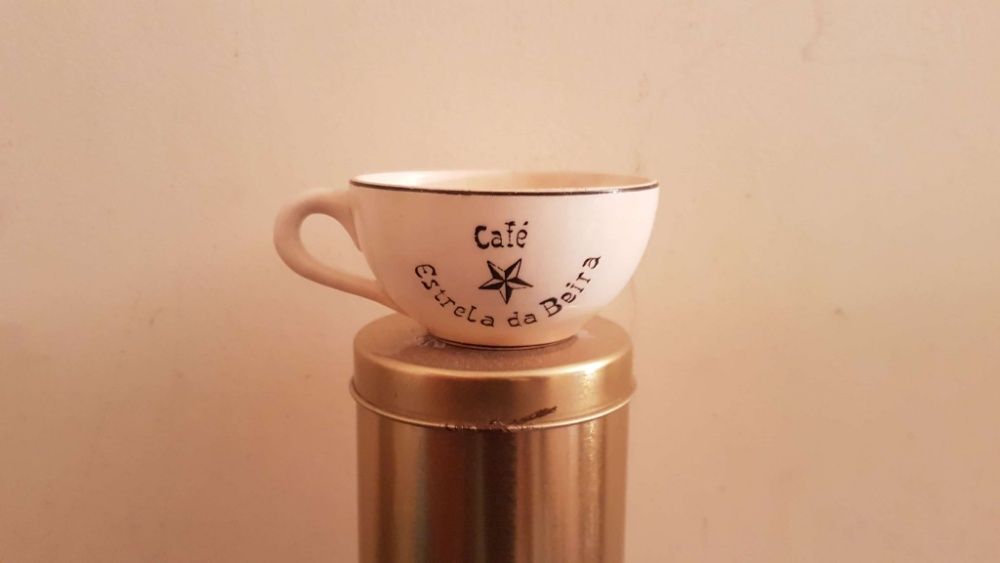 Chávena muito rara da Lusitânia