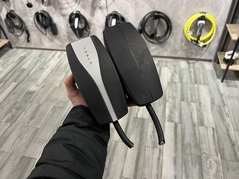 Оригінальний зарядний блок Tesla Gen 2 / Gen 3 — на запчастини