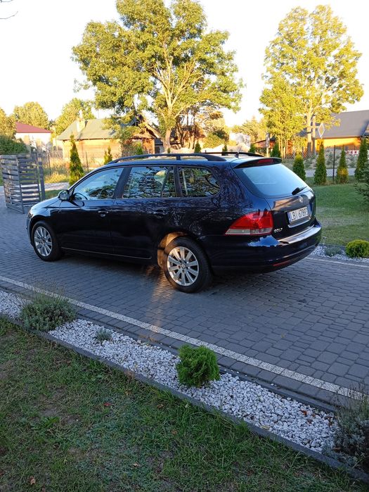 *** VW Golf kombi 1.9tdi *odpinany hak* klima***