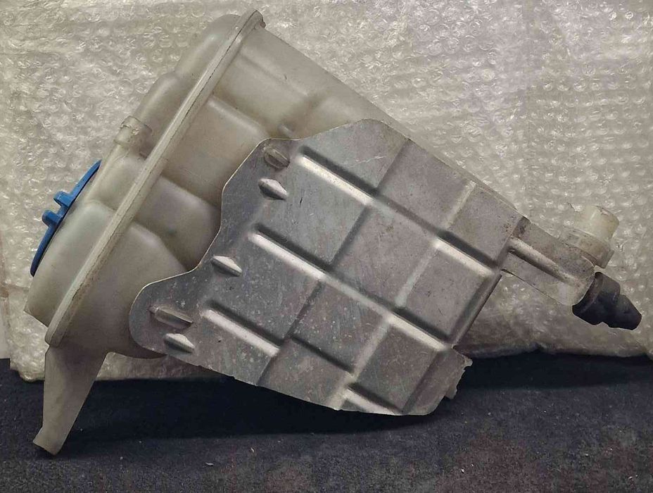 Reservatório / Depósito da Água / Líquido de Refrigeração | AUDI