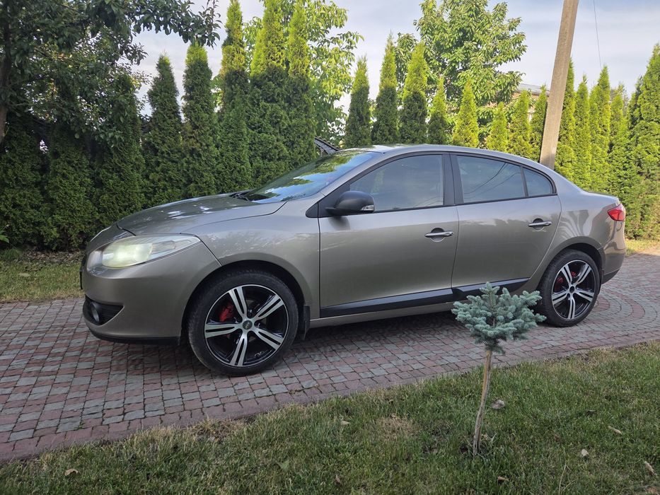Renault Fluence рено флюенс