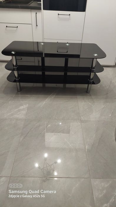 Stolik rtv czarne szkło