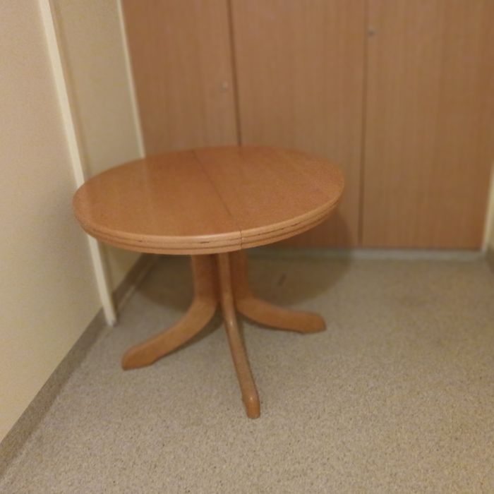 Stolik okrągły rozsuwany odbiór własny