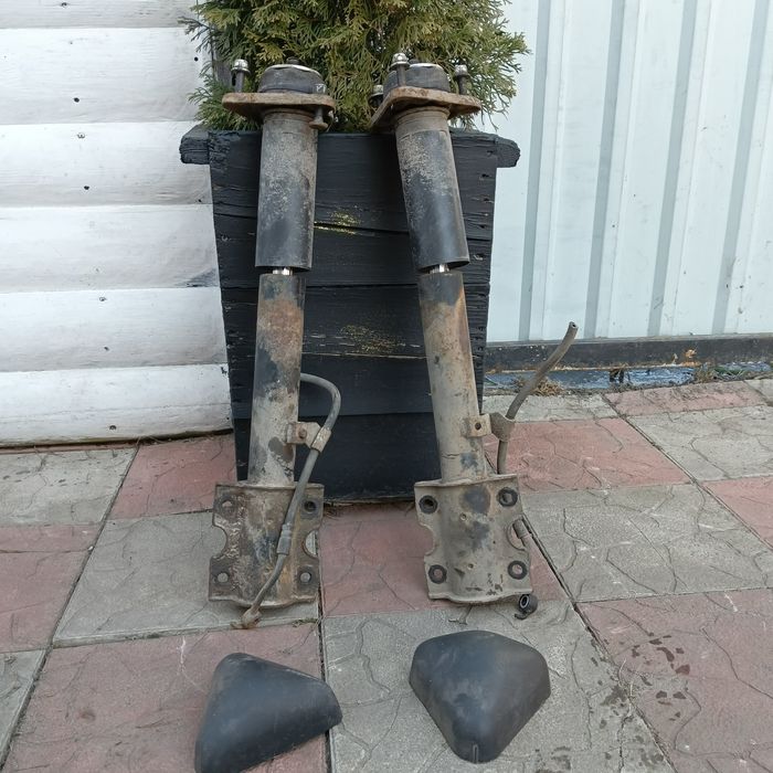 Стойки Передние Ford Transit 2.5 1992-2000 R 14