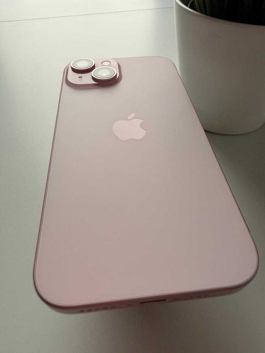 iPhone 15 128GB – 100% baterii, jak nowy + GRATIS