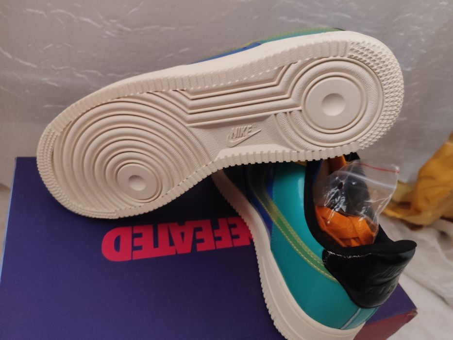 Sapatilhas Air Force 1 Low SP Undefeated Multi-Patent