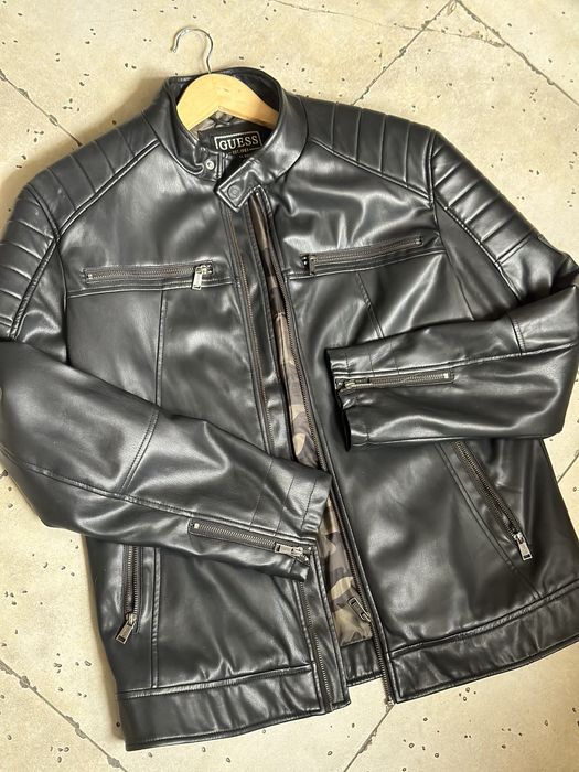 Кожаная куртка Guess