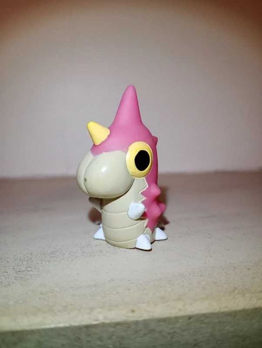 Pokémon finger puppet / brinquedo / figura pokémon Wurmple da bandai