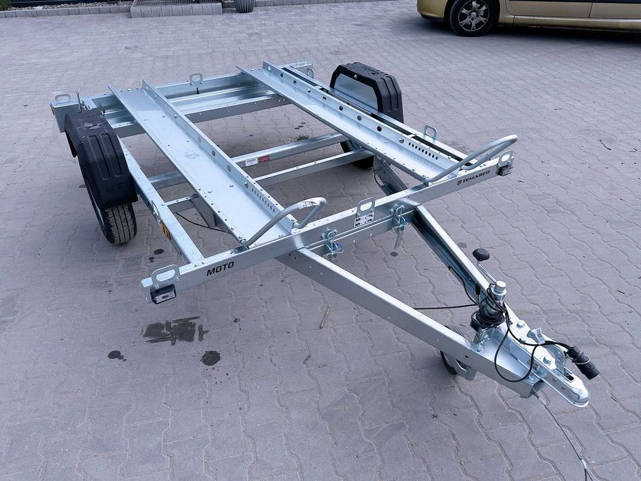TEMARED MOTO 2 Premium DMC 750 kg na 2 motocykle bez podłogi