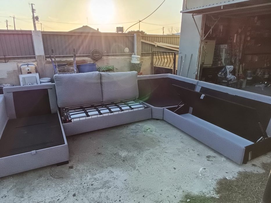 Sofá com cama impecável