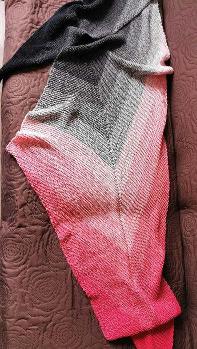 Handmade - wielka chusta szal otulacz "strzałka"
