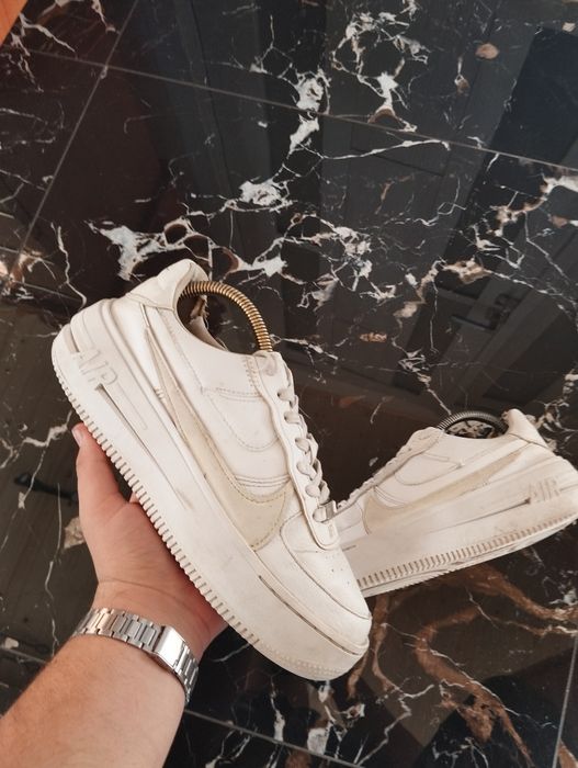 Продам кроси форси