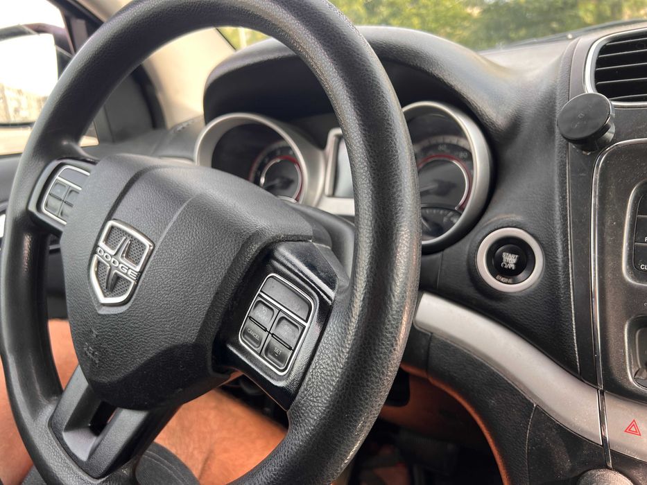 Dodge Journey 2014 SXT Газ/бензин 2.4 л
