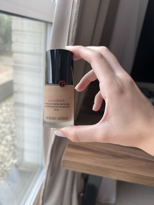 Giorgio Armani power fabric+ podkład matowy 5.75