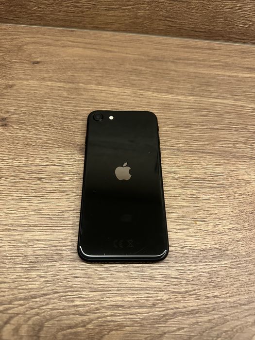 IPhone SE smartfon