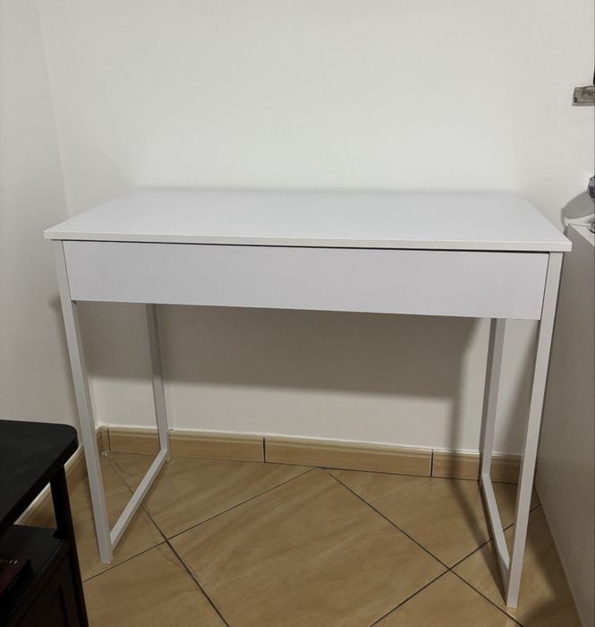 Secretária / toucador com gaveta