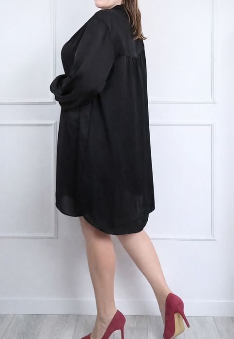 Sukienka satynowa koszulowa mała czarna luźna plus size rozmiar 48