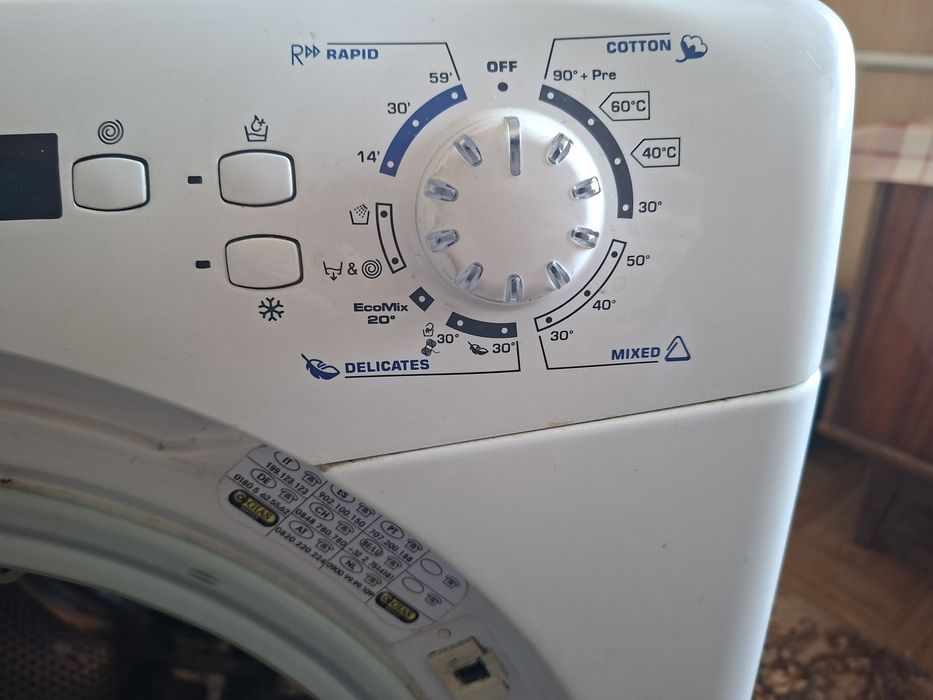 Пральна машина Candy GS 1282D3