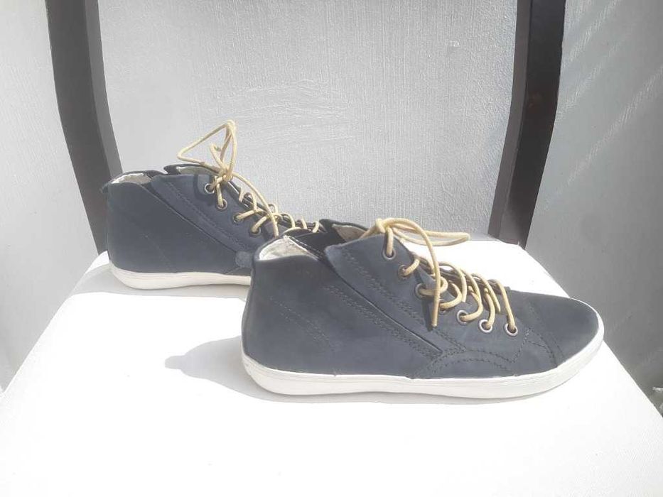 Vagabond  sneakersy damskie  skóra naturalna r.36
