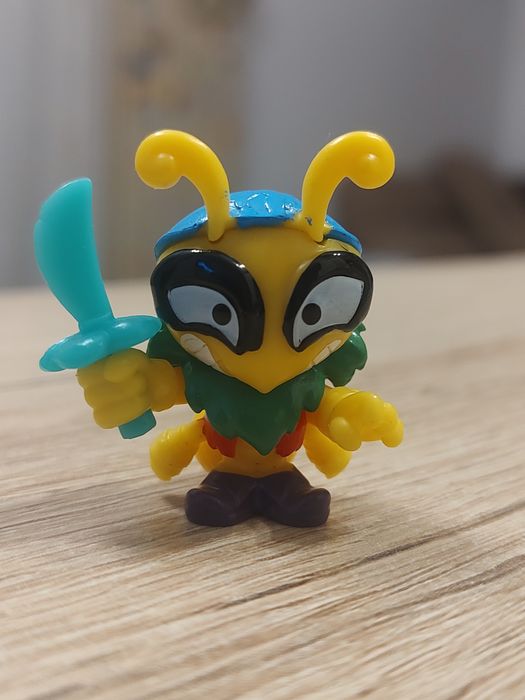 Figurka Piratix Crazy Jungle - Bee John C