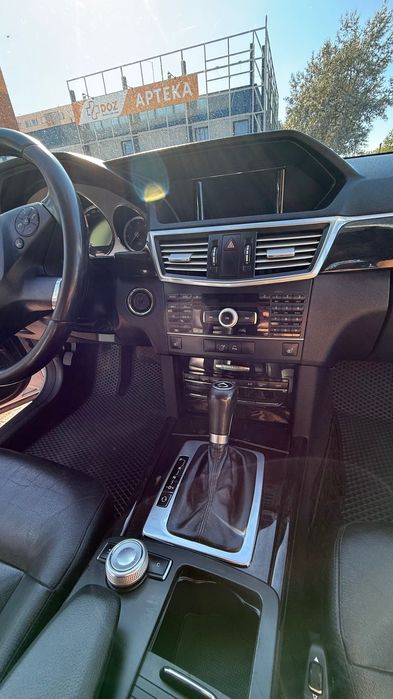 Mercedes W212 E250 2010 rok